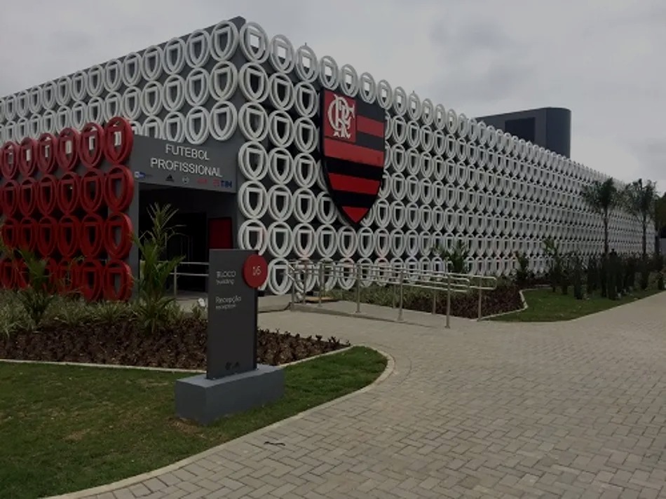 Fachada de centro de treinamento